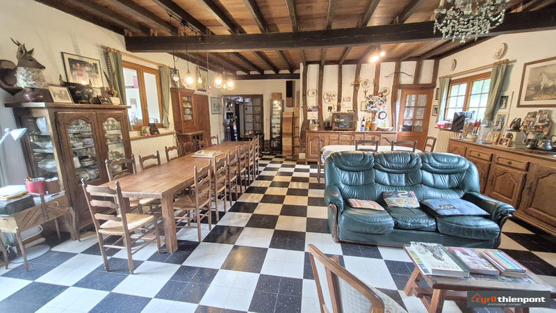 Maison - 200 m² - 10 pièces