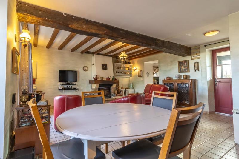 Maison - 161 m² - 8 pièces