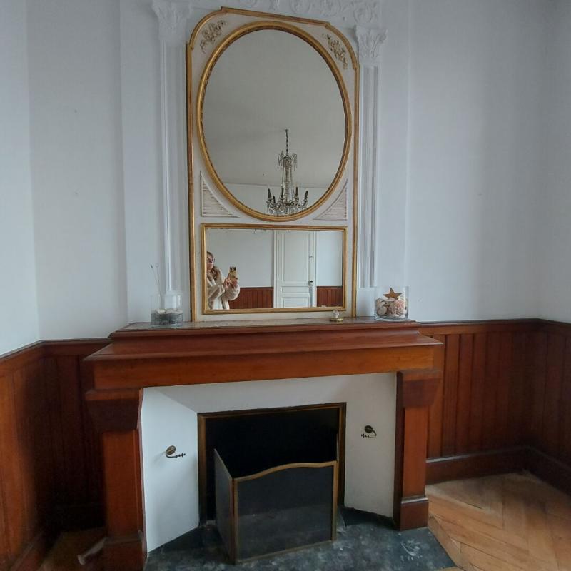 Maison - 222 m² - 8 pièces