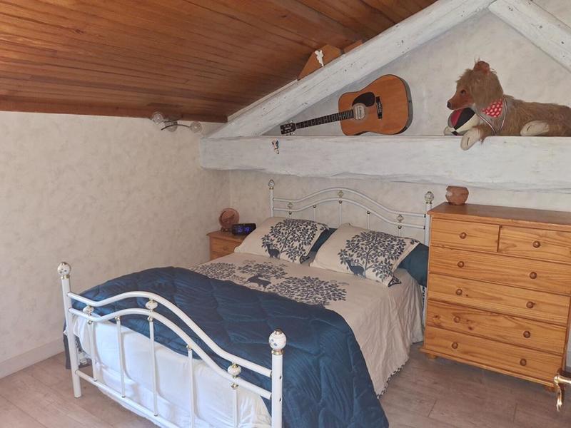 Maison - 260 m² - 6 pièces