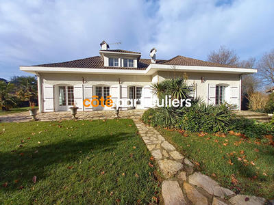 Maison - 174 m² - 7 pièces