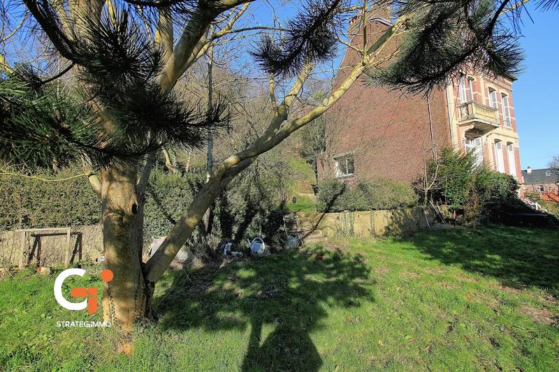 Maison - 195 m² - 8 pièces