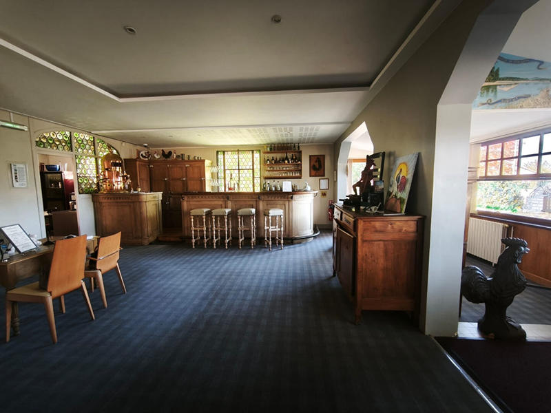 Fonds de commerce - 706 m²