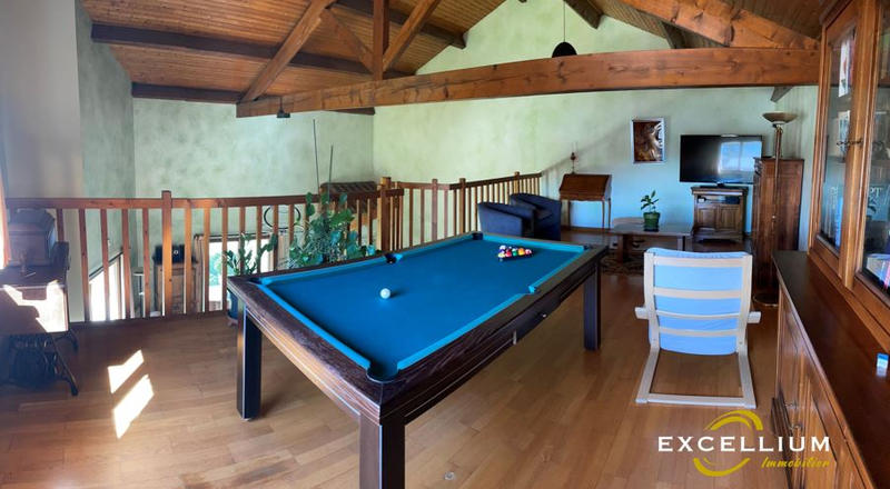 Maison - 160 m² - 6 pièces