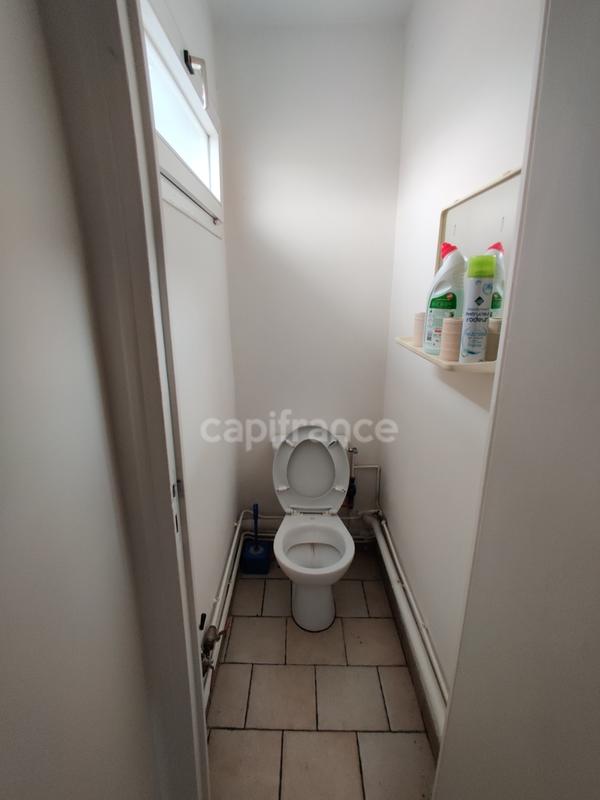 Local commercial - 183 m² - 6 pièces