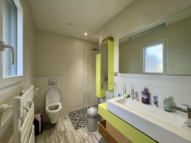 Maison - 168 m² - 7 pièces