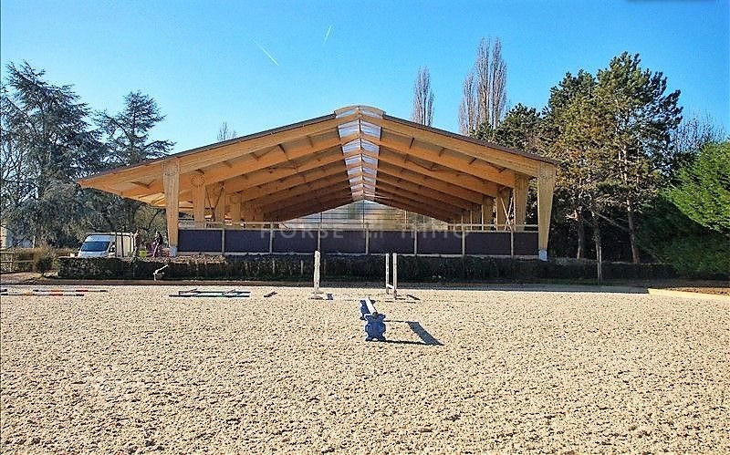 Maison de domaine équestre - 575 m² - 12 pièces