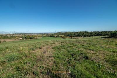 Terrain constructible - 2 499 m²