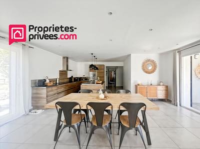 Maison - 160 m² - 6 pièces