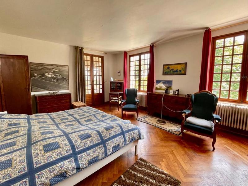 Maison - 388 m² - 10 pièces