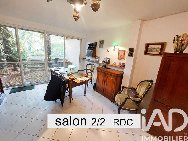Maison - 194 m² - 14 pièces