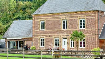 Maison bourgeoise - 212 m² - 8 pièces