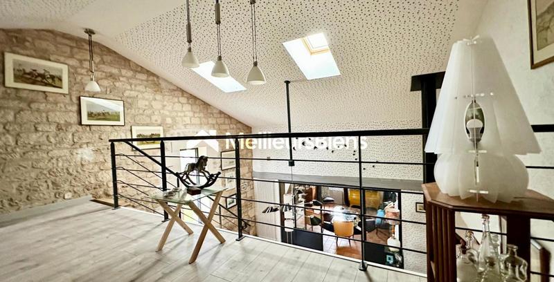 Local d'activité / Entrepôt - 240 m² - 7 pièces