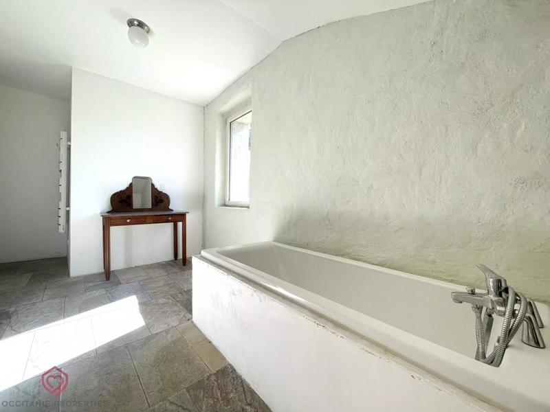 Maison de village - 289 m² - 9 pièces