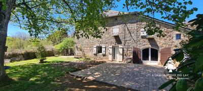 Maison en pierre - 170 m² - 6 pièces