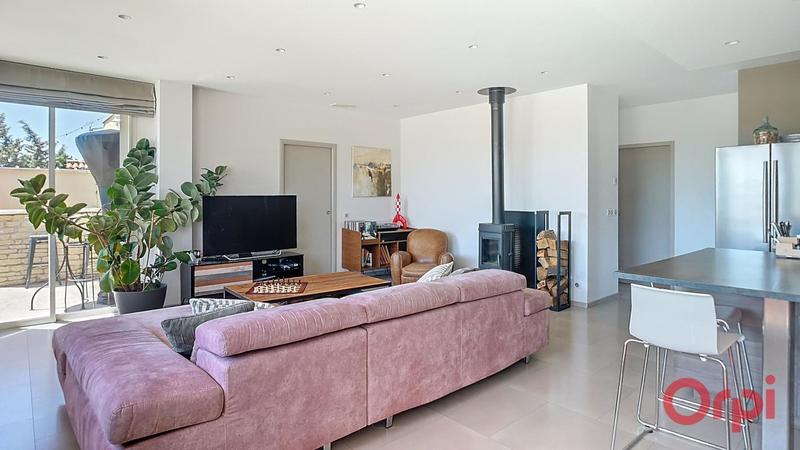 Maison - 200 m² - 8 pièces