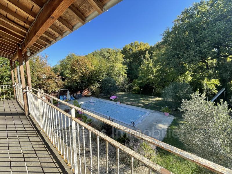 Maison - 170 m² - 5 pièces