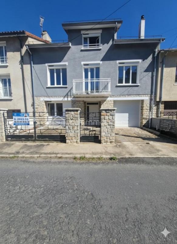 Maison de ville - 190 m² - 9 pièces