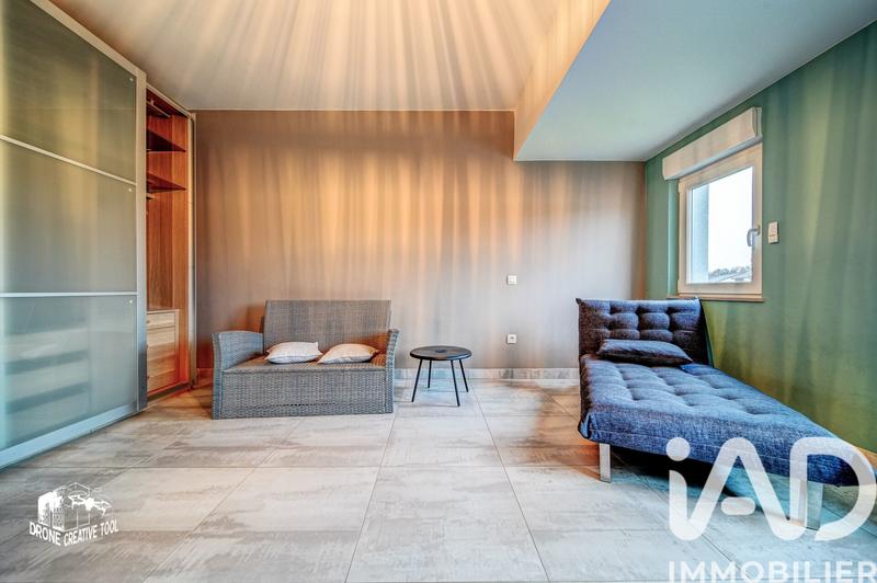 Maison - 264 m² - 6 pièces