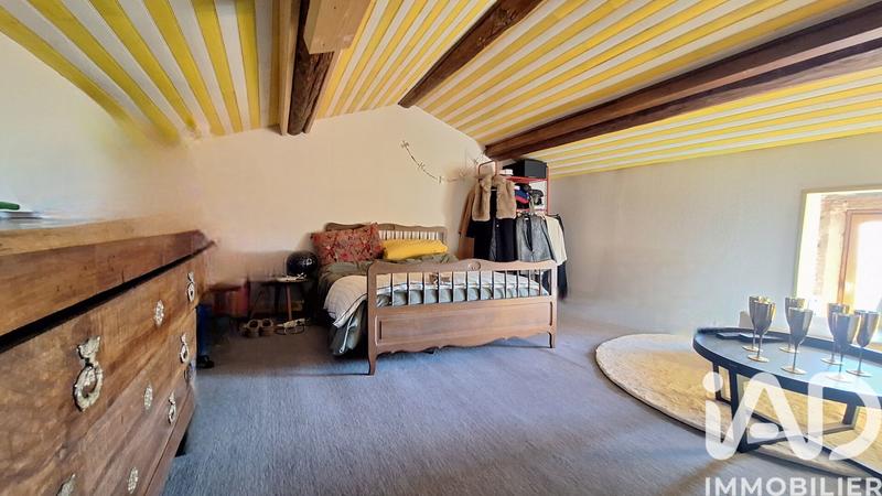 Maison - 240 m² - 6 pièces