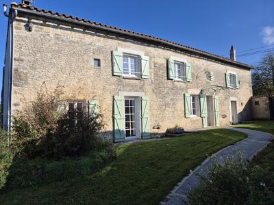 Maison en pierre - 184 m² - 5 pièces