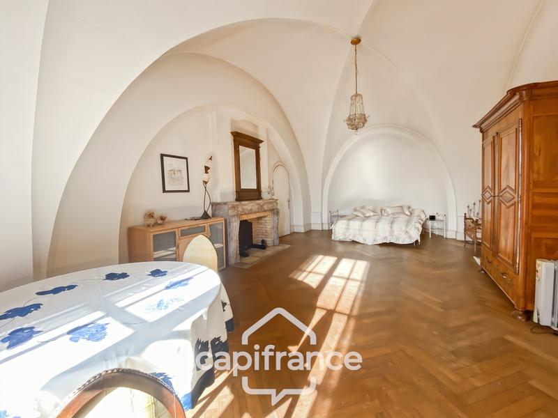 Maison - 318 m² - 8 pièces