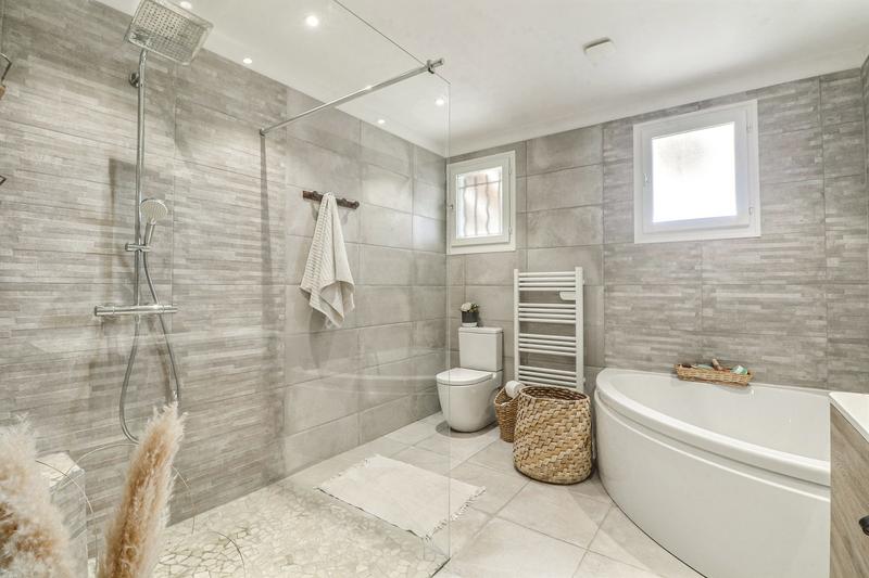 Maison - 98 m² - 4 pièces