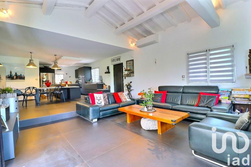 Maison - 182 m² - 5 pièces