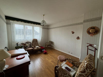 Maison - 295 m² - 12 pièces