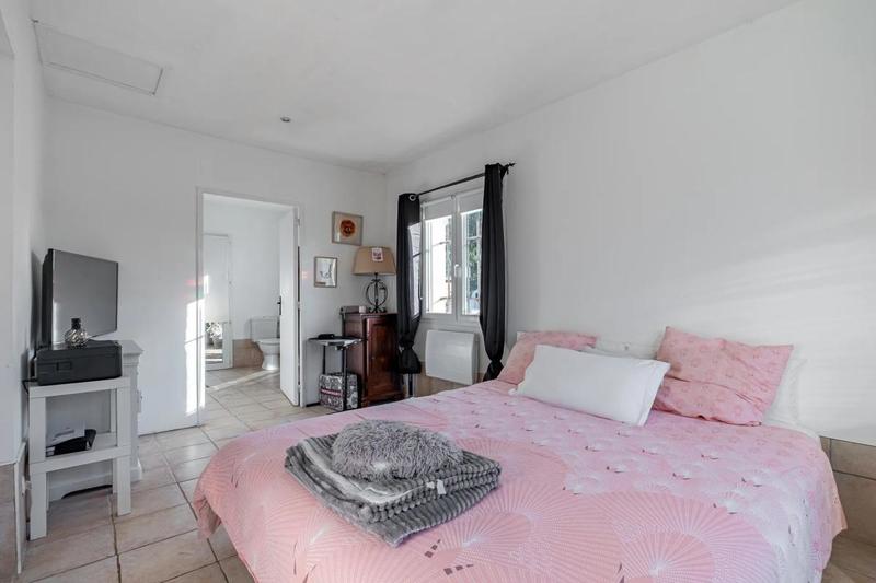 Maison - 180 m² - 5 pièces