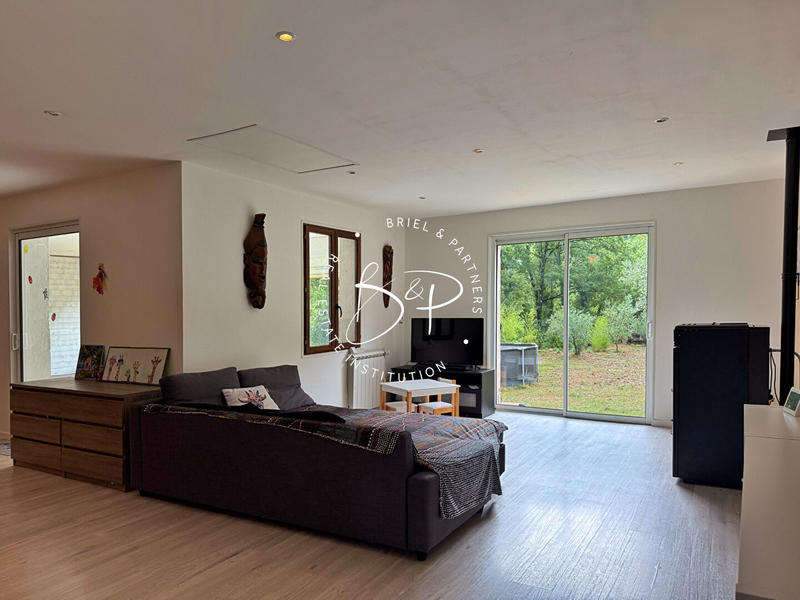 Maison - 104 m² - 5 pièces