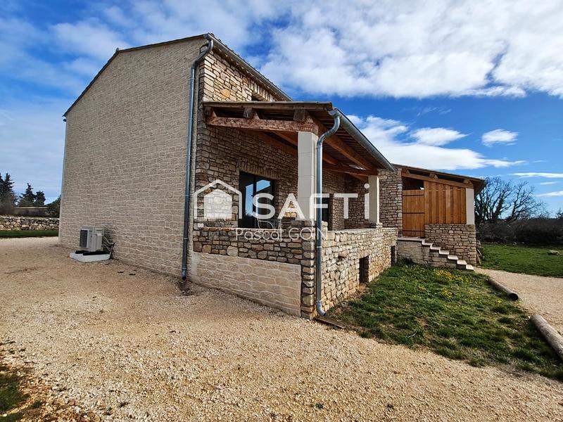 Maison - 220 m² - 8 pièces