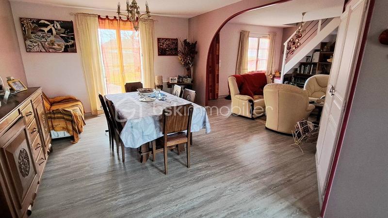 Maison - 140 m² - 7 pièces