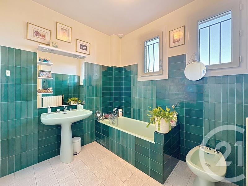 Maison - 190 m² - 7 pièces