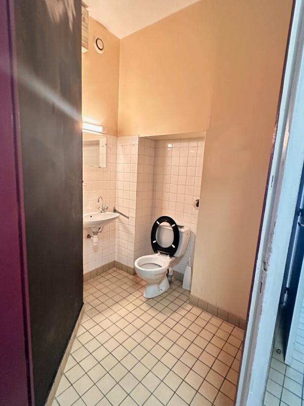 Local commercial - 67 m²