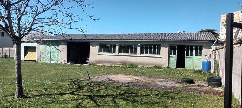 Terrain constructible - 2 440 m²