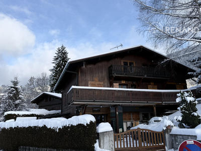 Loft - 140 m² - 5 pièces