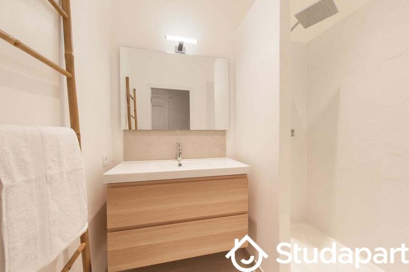 Chambre - 15 m² - 1 pièce