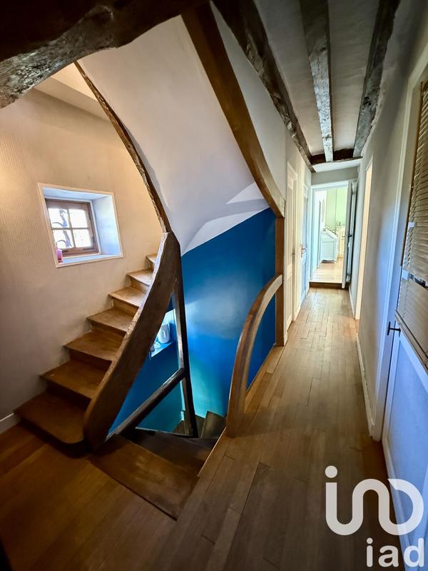 Maison - 209 m² - 7 pièces