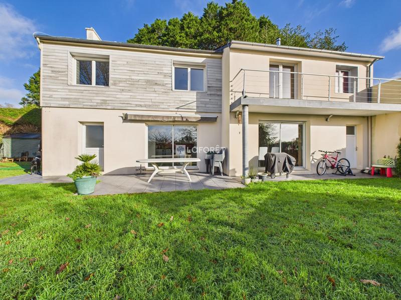 Maison - 158 m² - 7 pièces