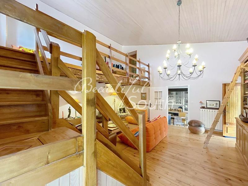 Mas - 174 m² - 7 pièces