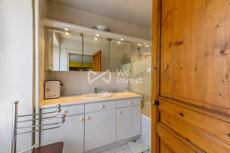 Maison - 350 m² - 15 pièces