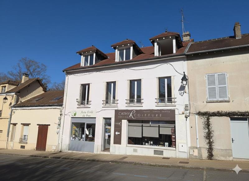 Appartement - 92 m² - 5 pièces