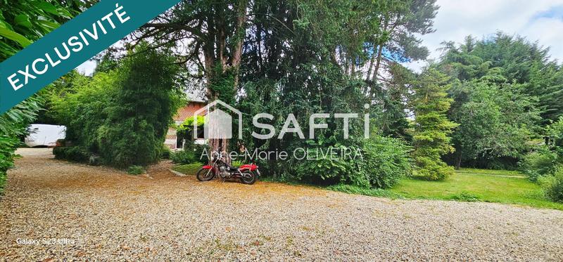 Maison - 280 m² - 10 pièces