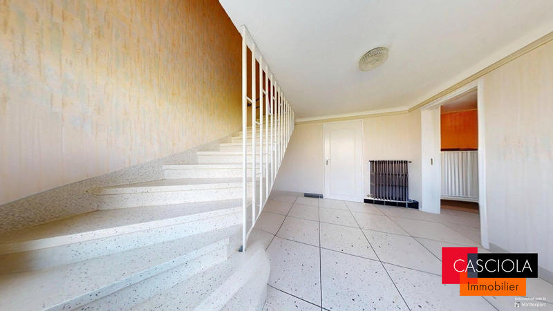 Maison traditionnelle - 104 m² - 5 pièces