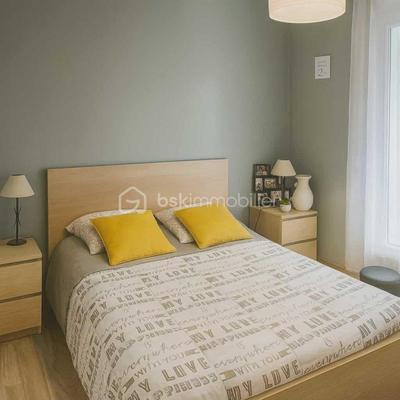 Maison - 205 m² - 7 pièces