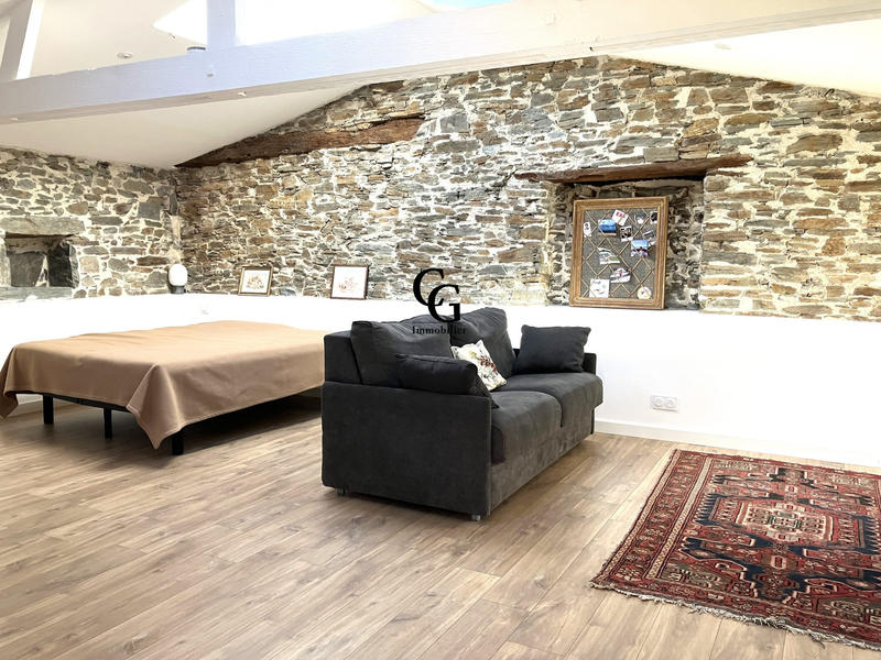 Maison - 180 m² - 8 pièces