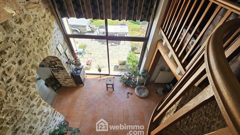 Maison - 183 m² - 7 pièces