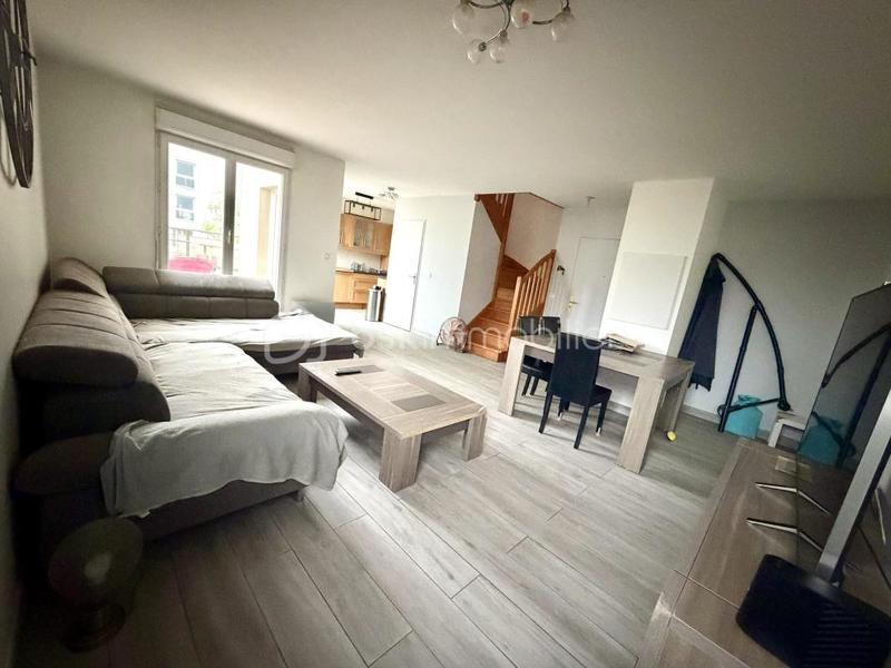 Duplex - 77 m² - 4 pièces