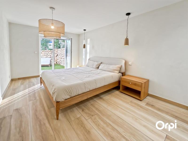 Villa - 230 m² - 6 pièces